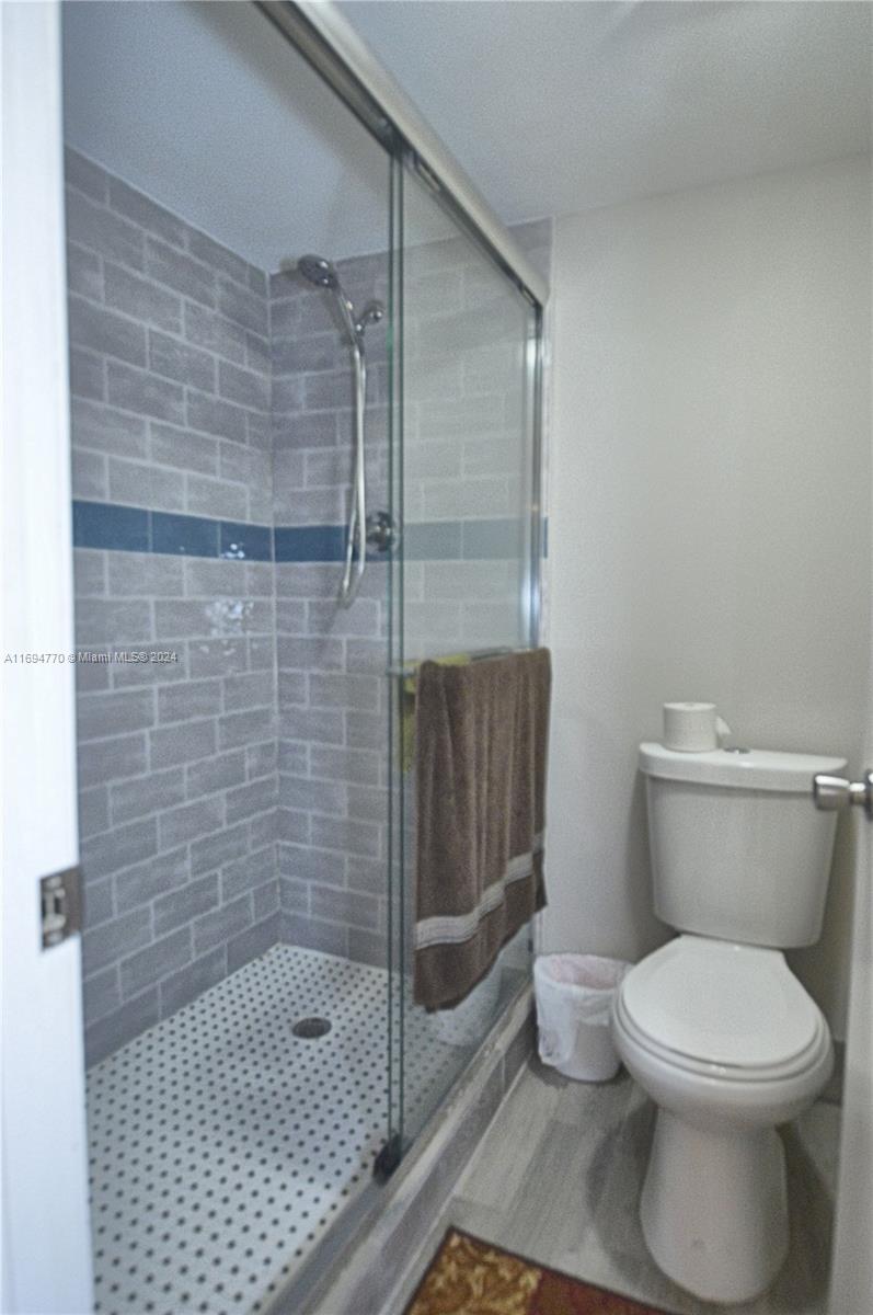 CAMBRIDGE AT CENTURY VILL - Residential