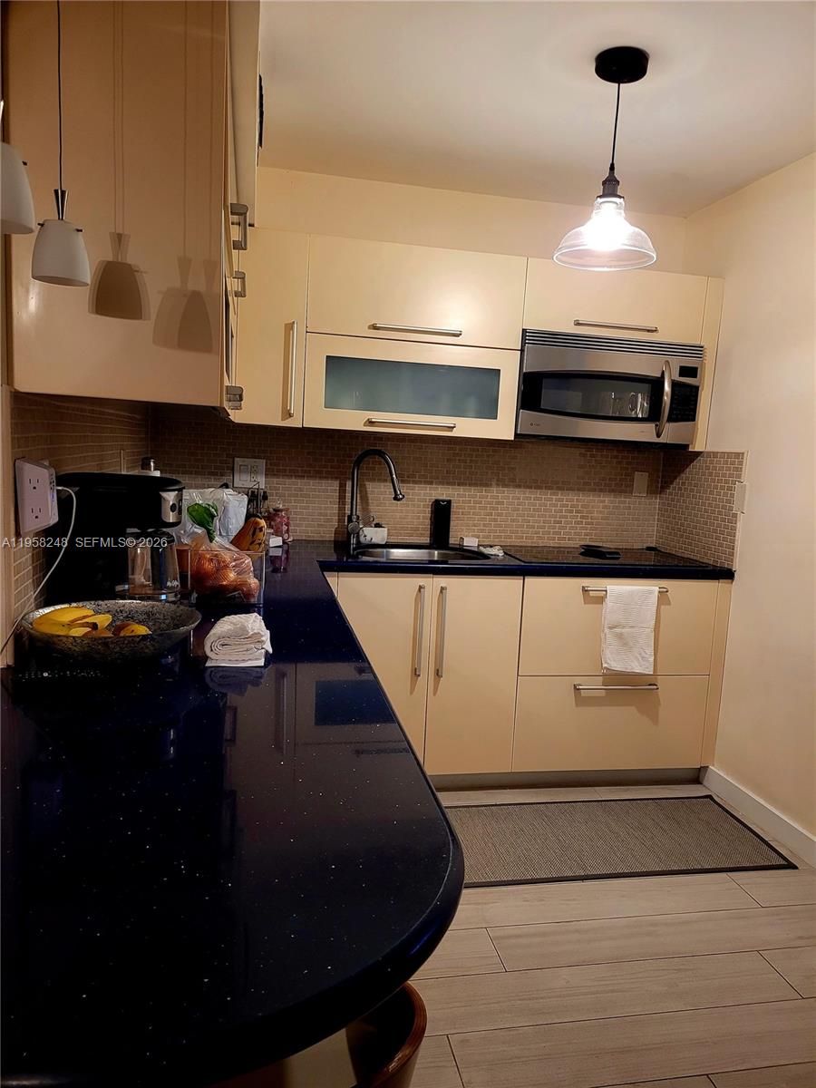 POINT EAST SEC 4 CONDO - Residential