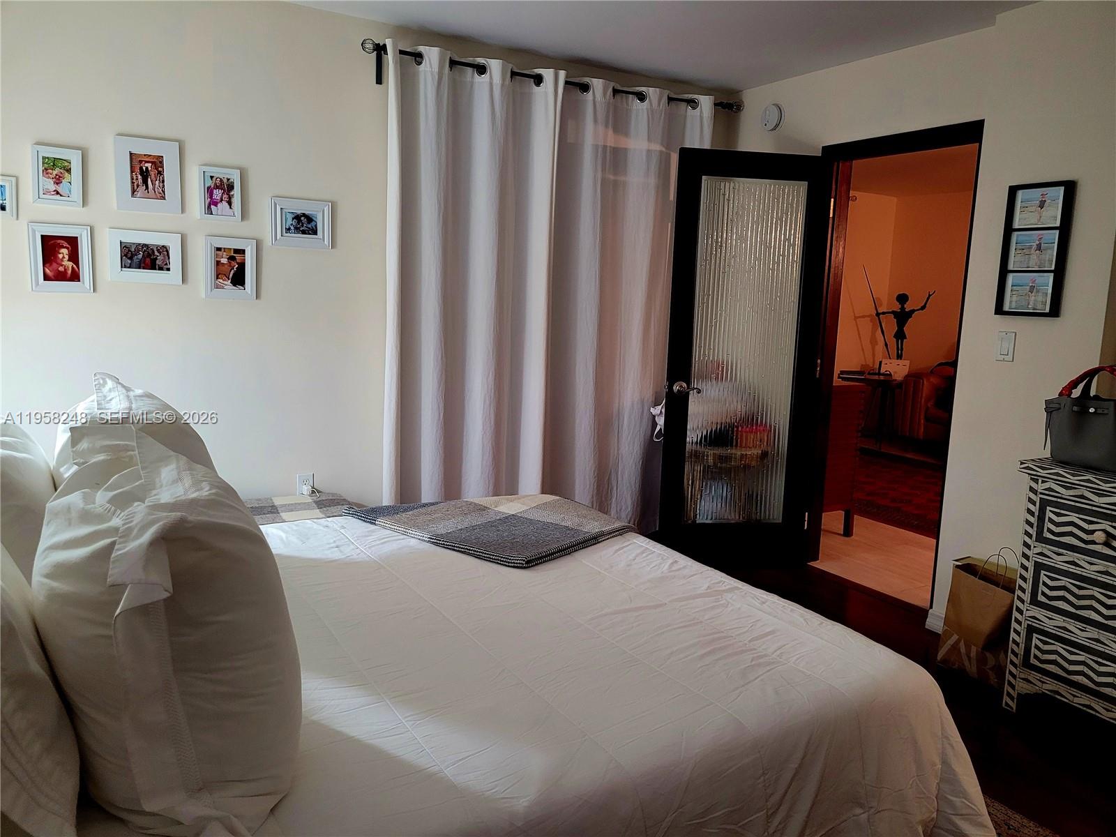 POINT EAST SEC 4 CONDO - Residential