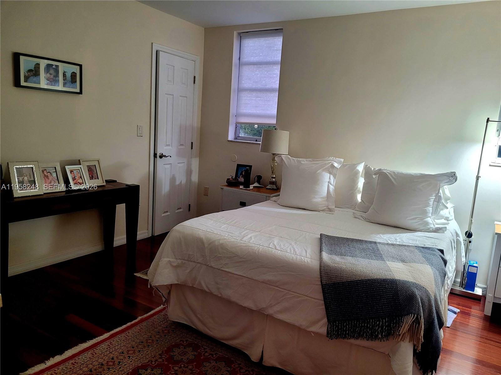 POINT EAST SEC 4 CONDO - Residential