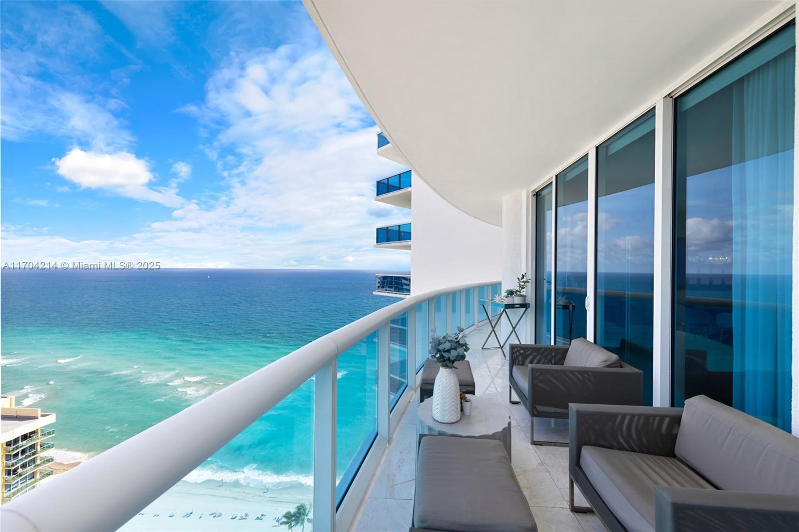2711 S Ocean Dr 2701