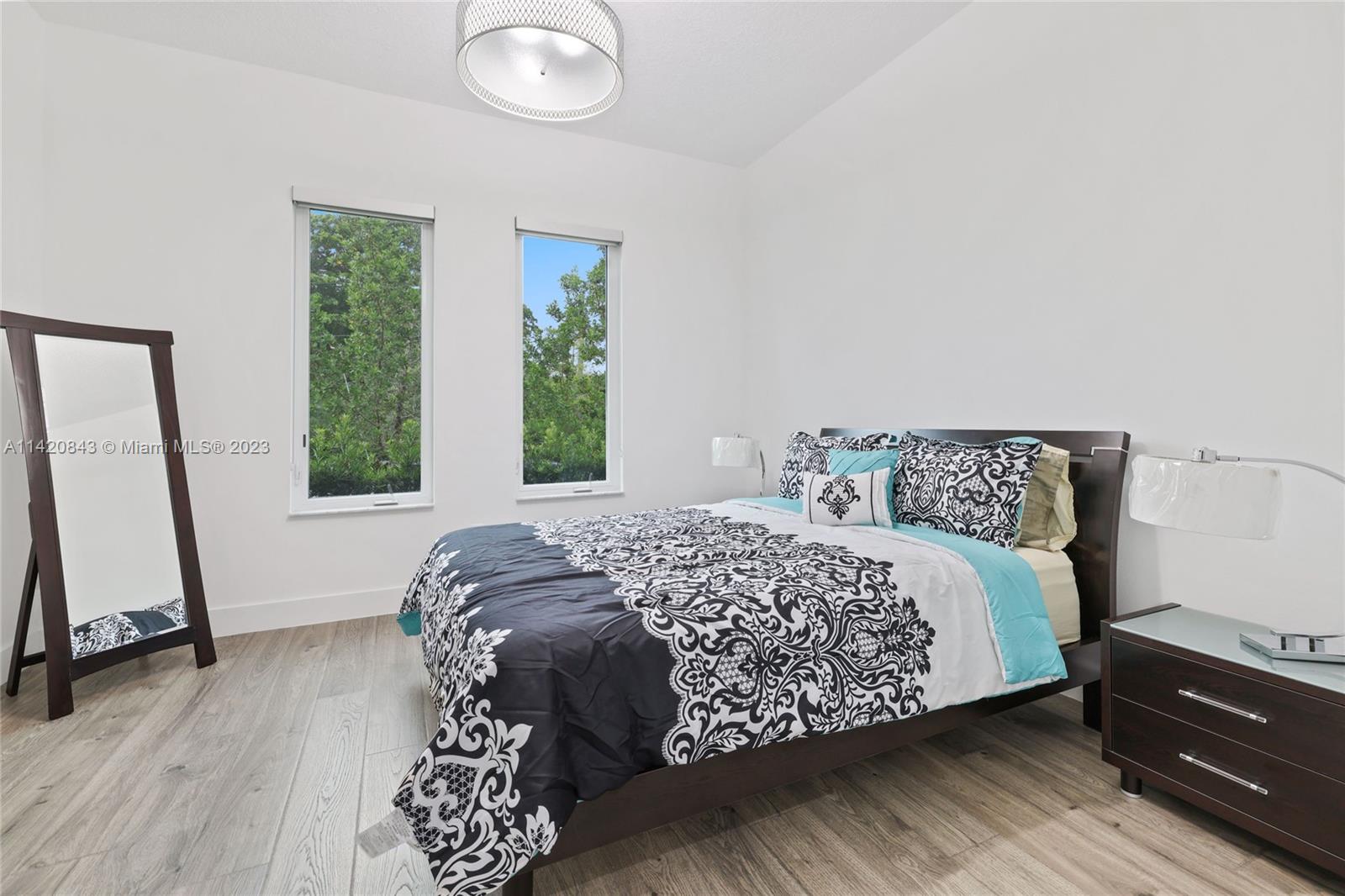 STILLWATER SHORES - Residential