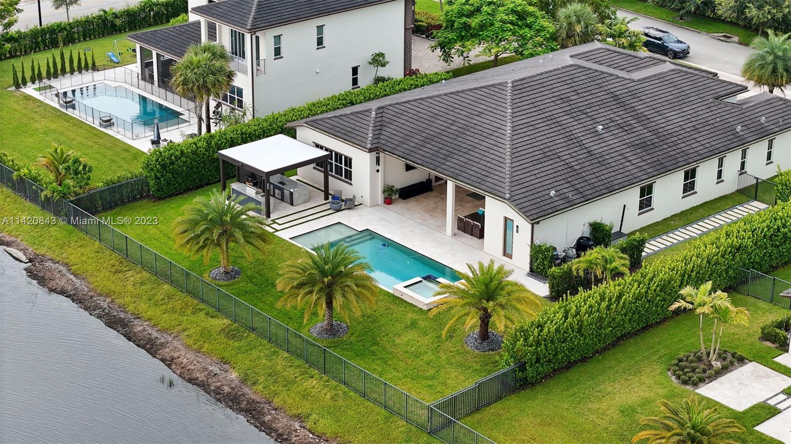 STILLWATER SHORES - Residential