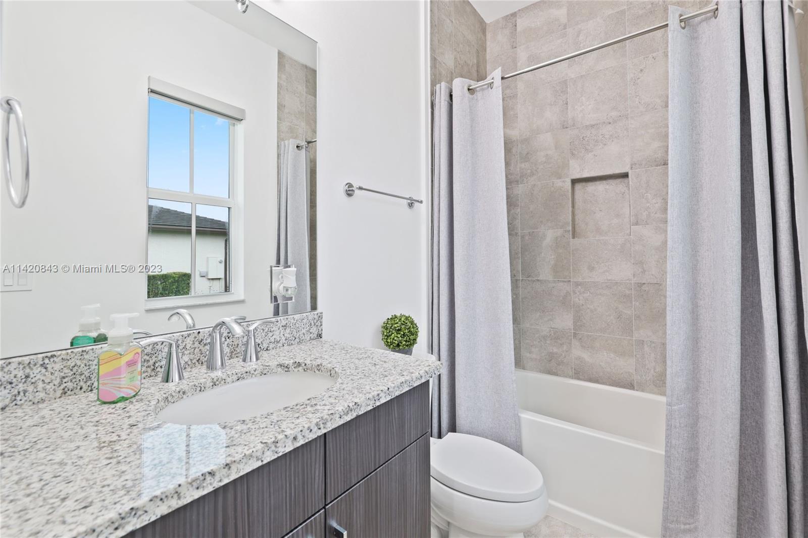 STILLWATER SHORES - Residential