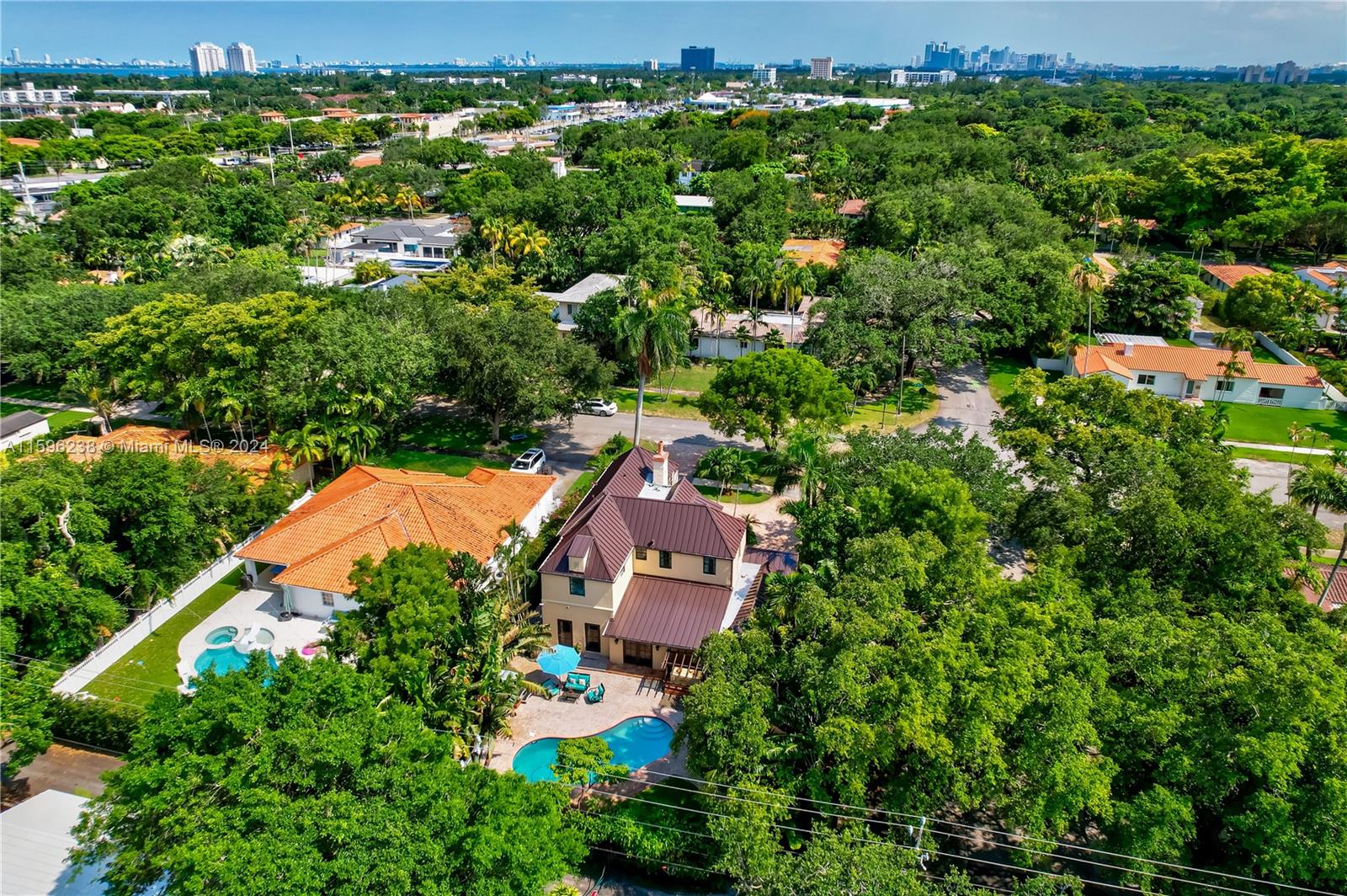 MIAMI SHORES SEC 3 - Residential