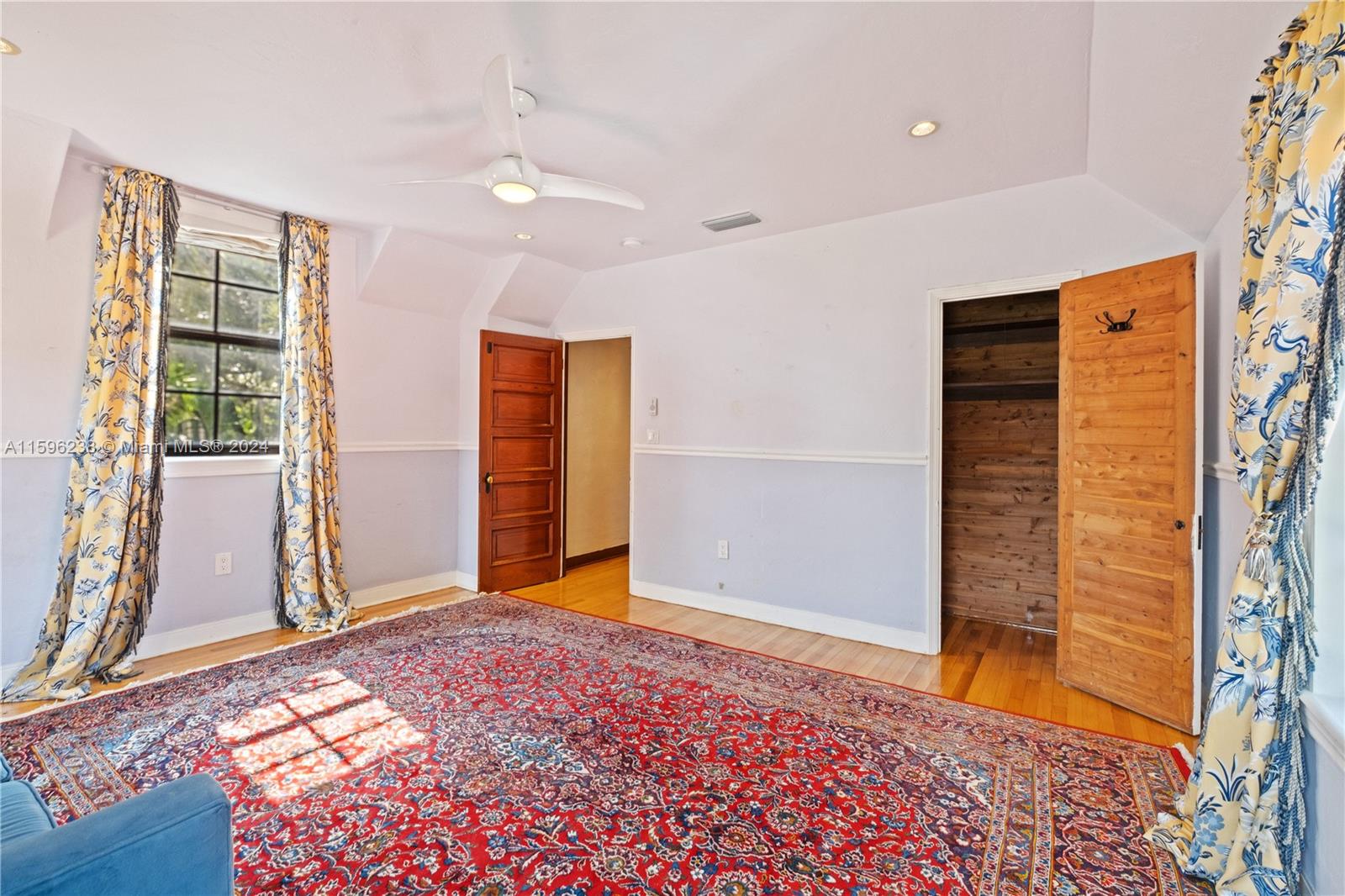 MIAMI SHORES SEC 3 - Residential