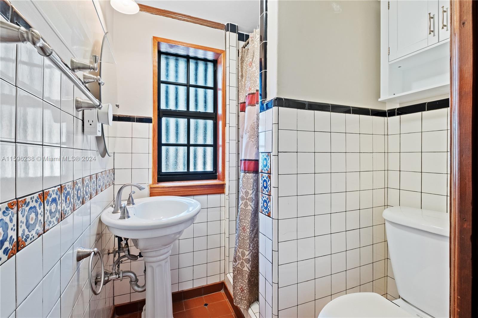 MIAMI SHORES SEC 3 - Residential