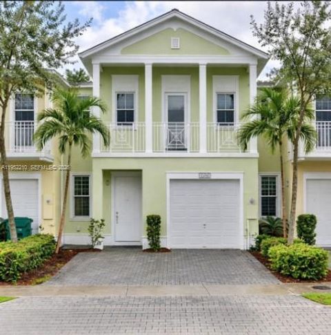 Photo of 10780 NW 74th Ln, Doral, FL 33178 (MLS # A11952210)