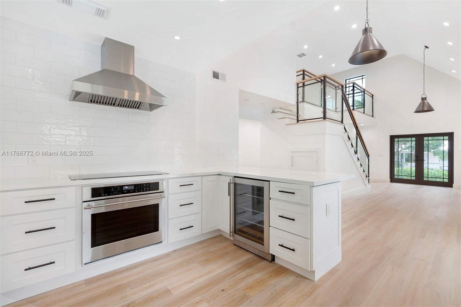 SHORE VIEW - Residential Lease