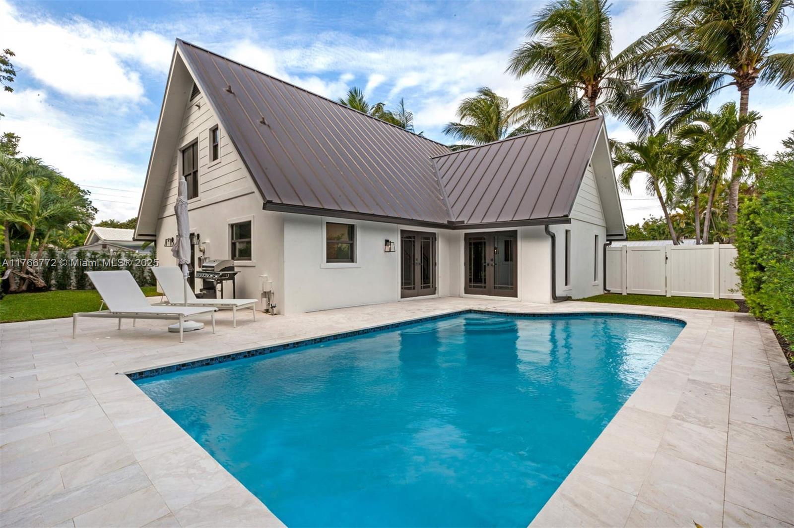 SHORE VIEW - Residential Lease