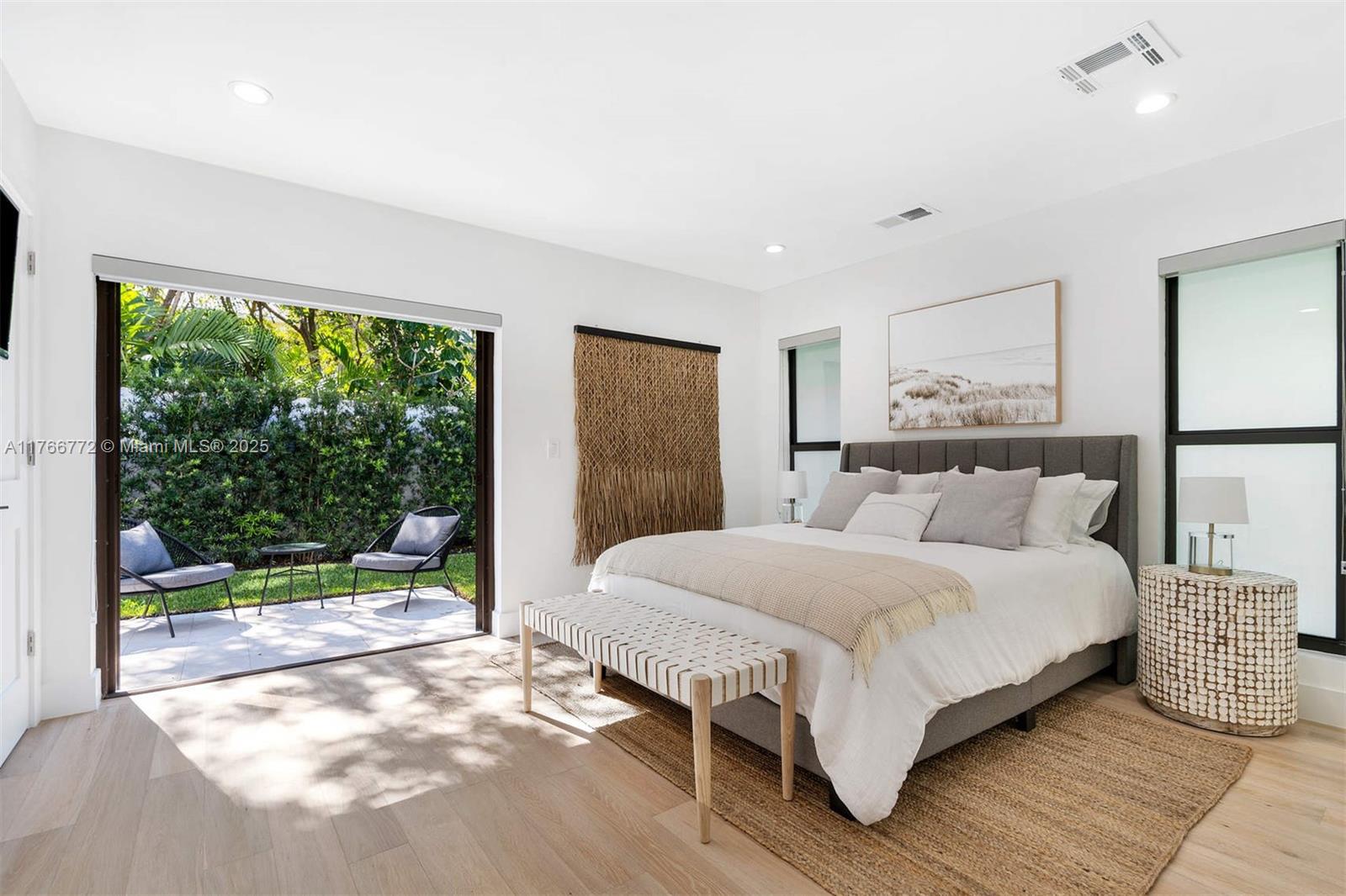 SHORE VIEW - Residential Lease