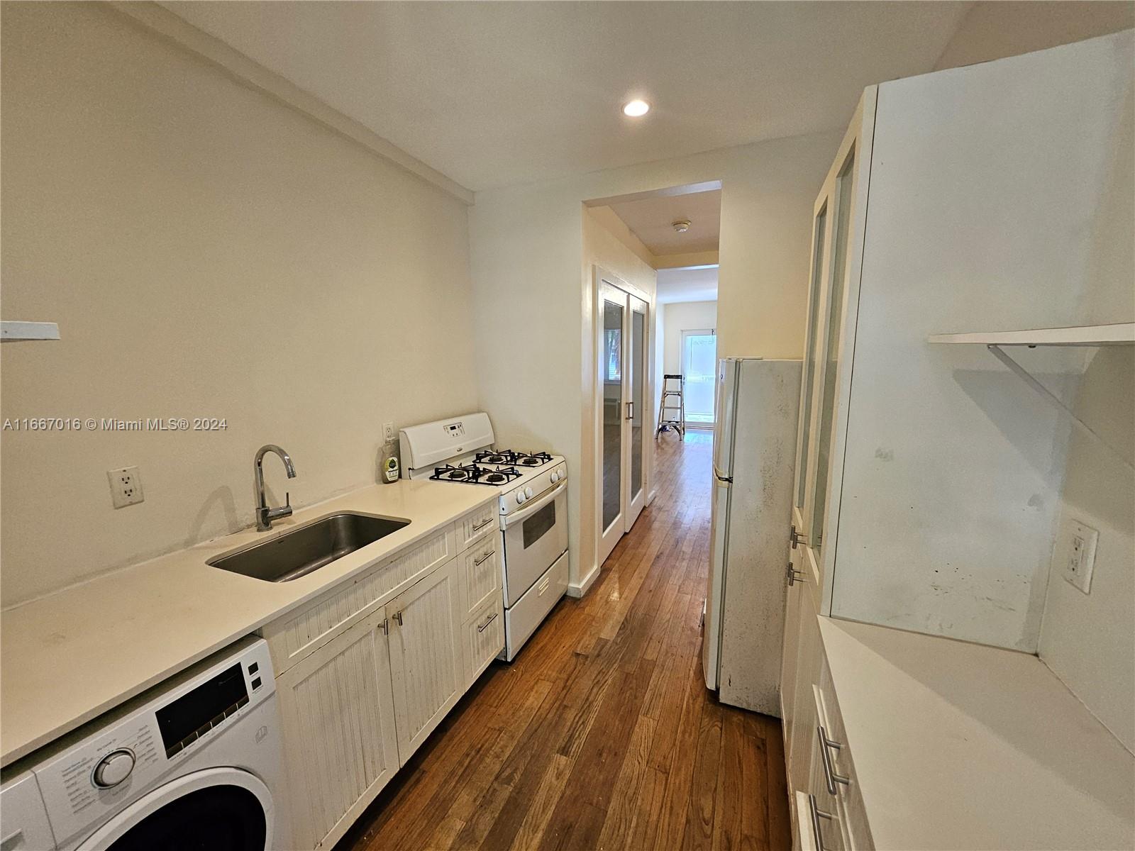 BEACHWALK CONDO - Residential