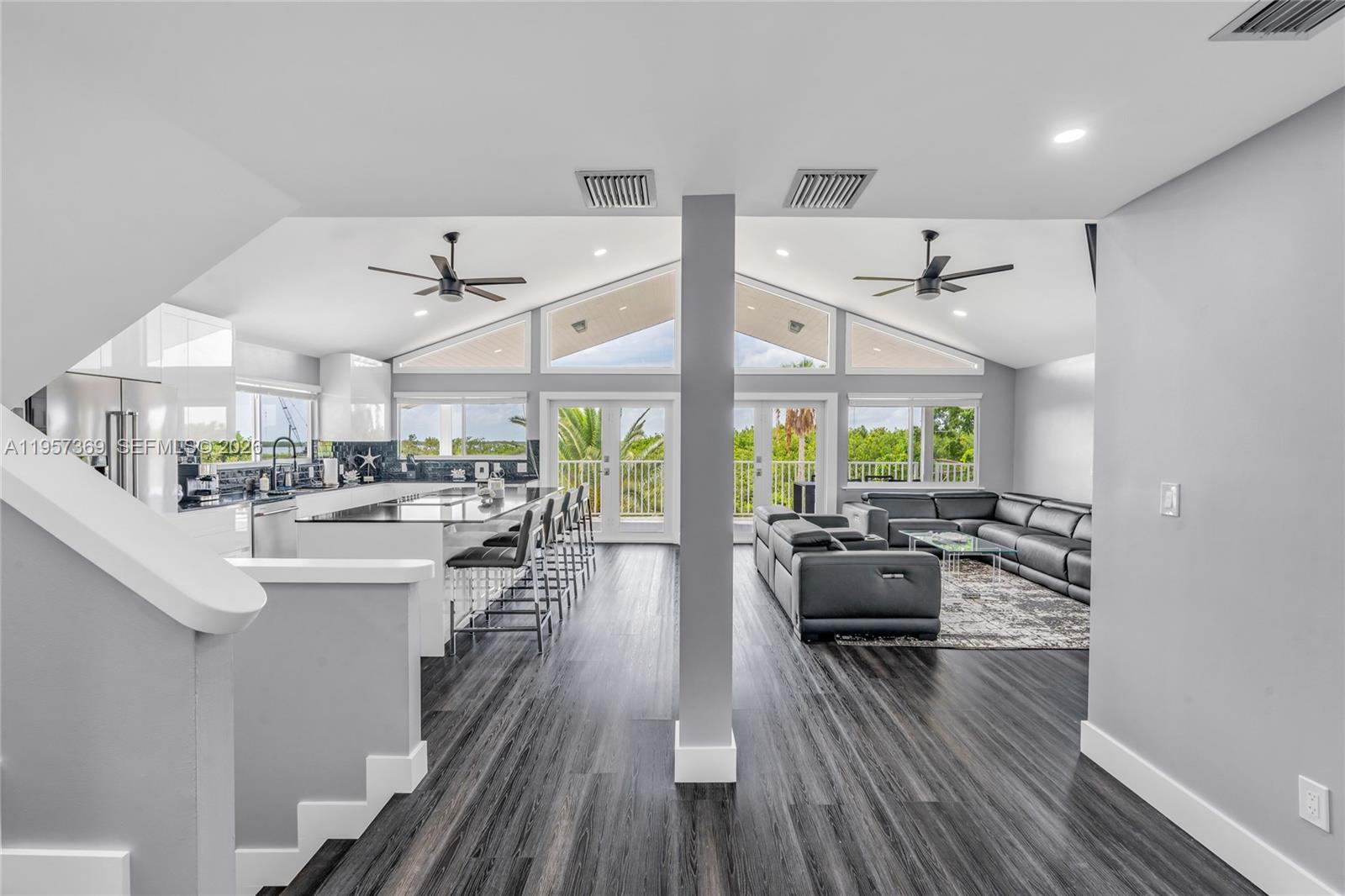 BUCCANEER PT (LARGO SOUND - Residential