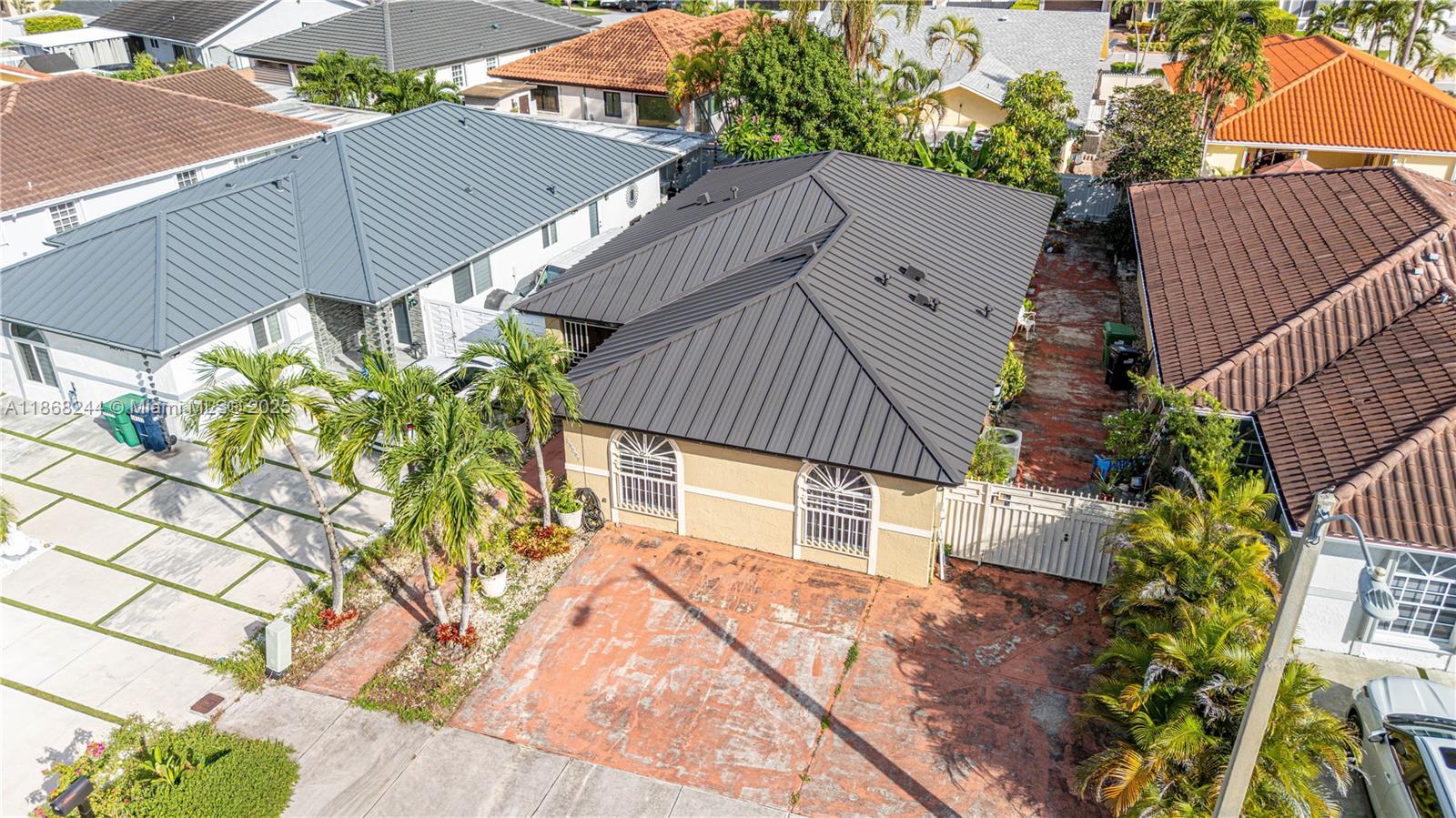 BIRD LAKES SOUTH SEC 2 - Residential