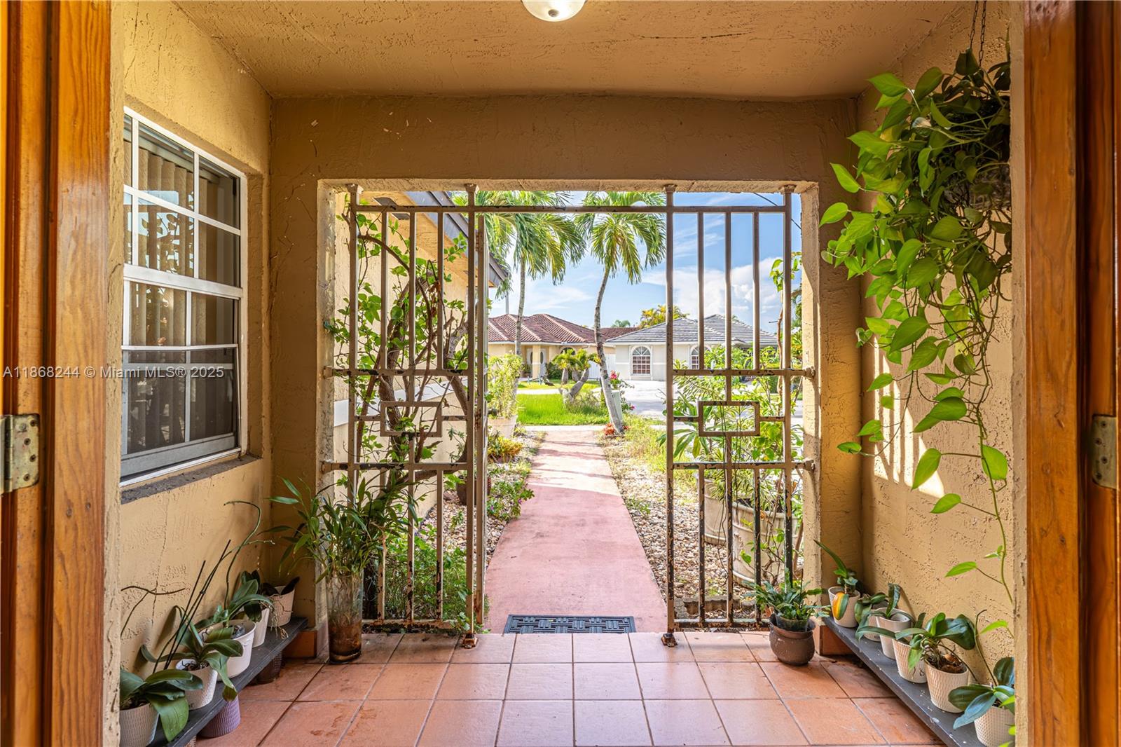 BIRD LAKES SOUTH SEC 2 - Residential