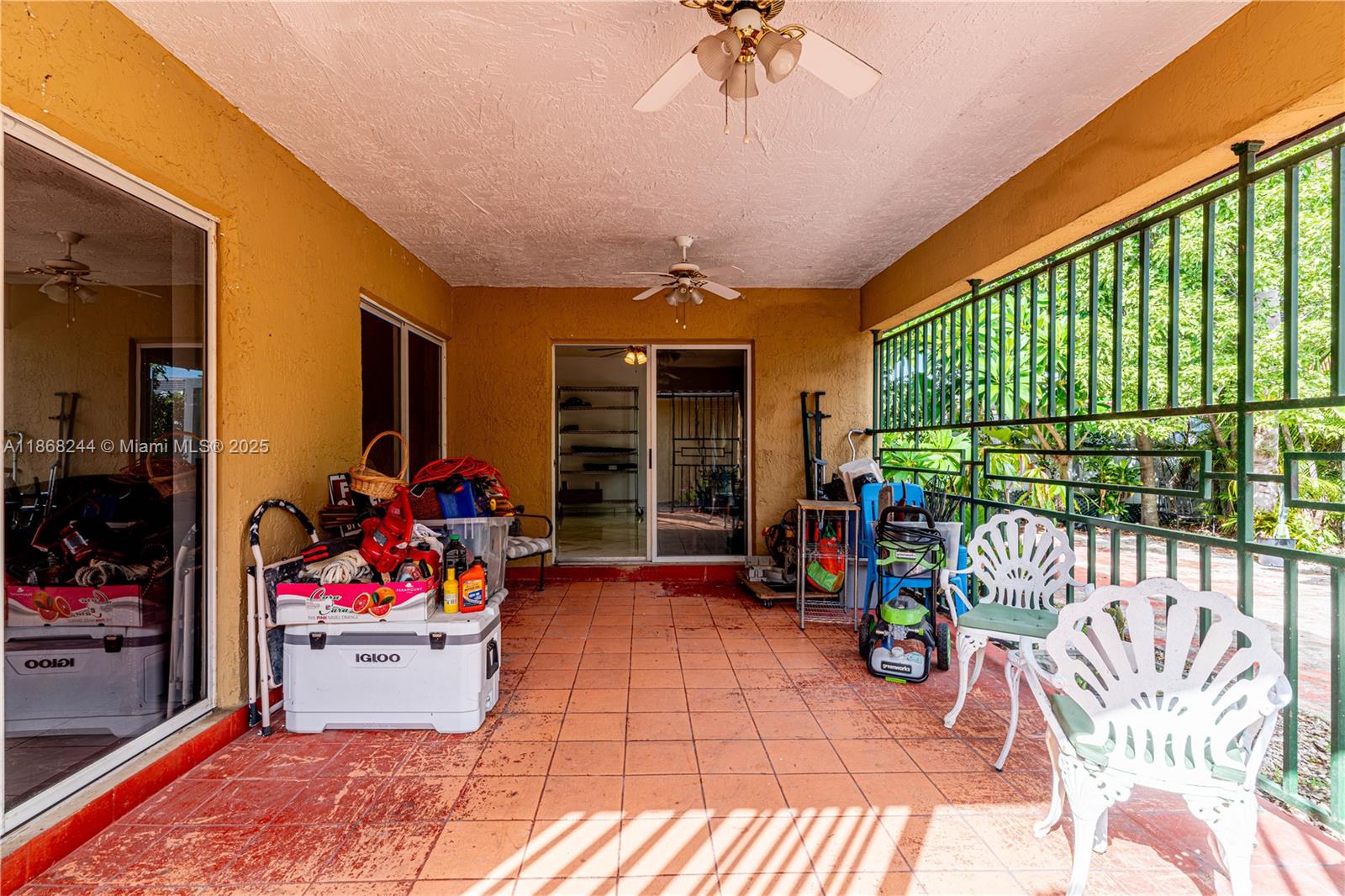 BIRD LAKES SOUTH SEC 2 - Residential