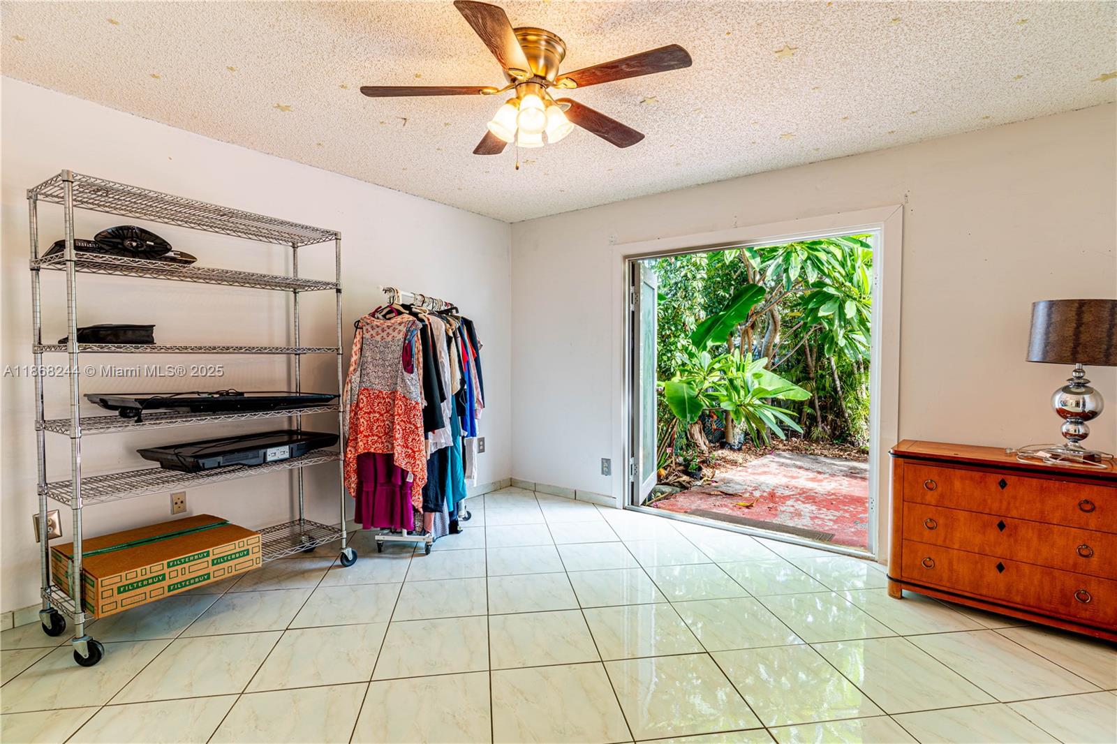 BIRD LAKES SOUTH SEC 2 - Residential