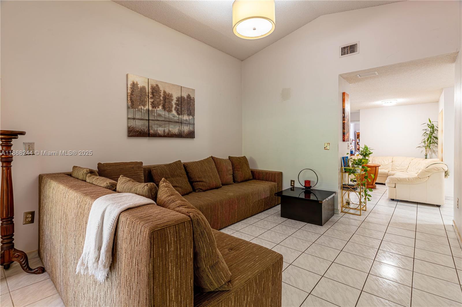 BIRD LAKES SOUTH SEC 2 - Residential