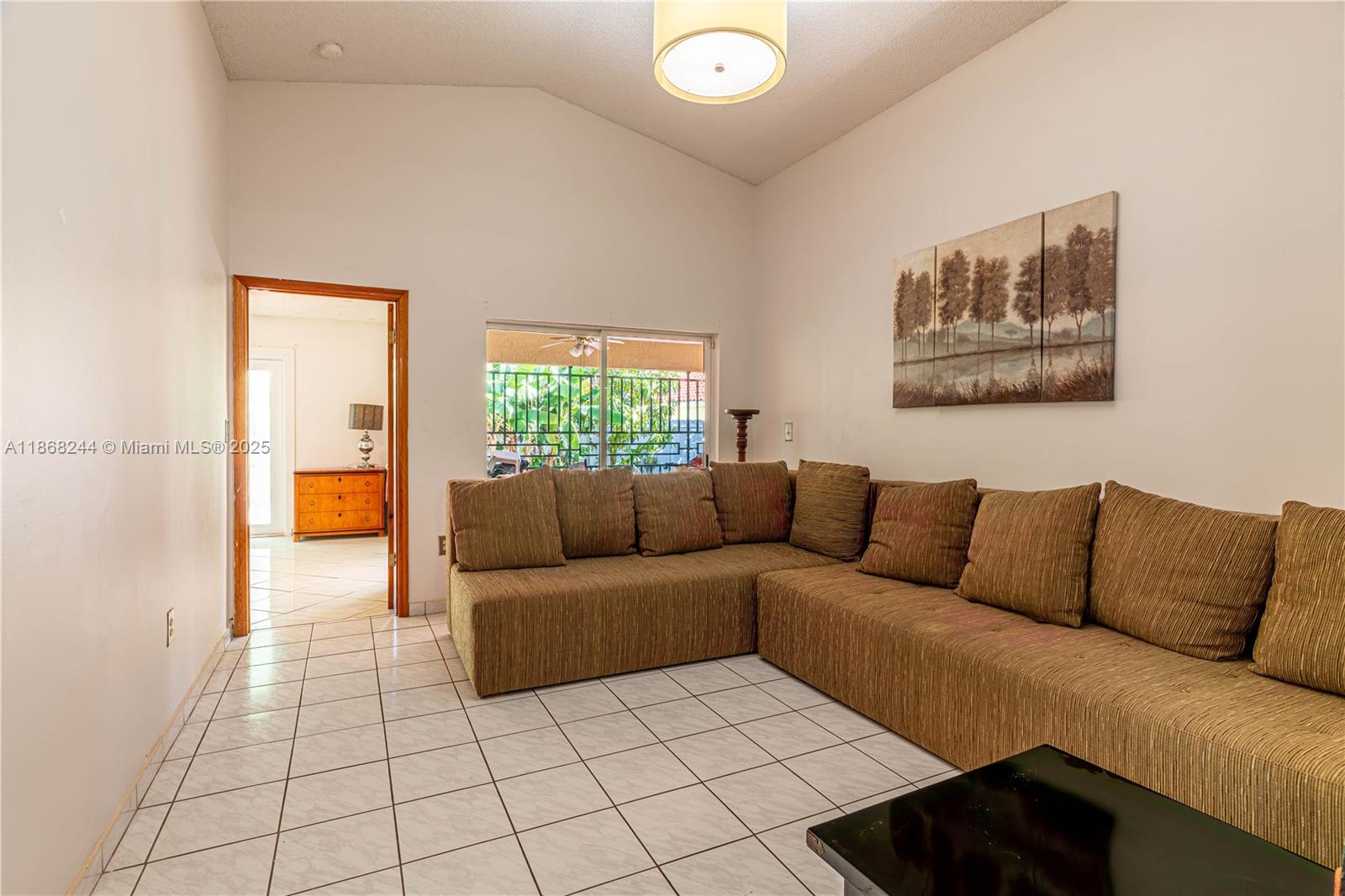 BIRD LAKES SOUTH SEC 2 - Residential