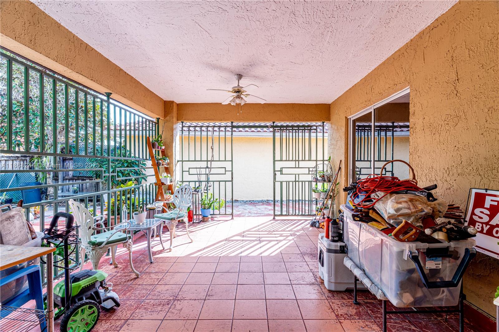 BIRD LAKES SOUTH SEC 2 - Residential