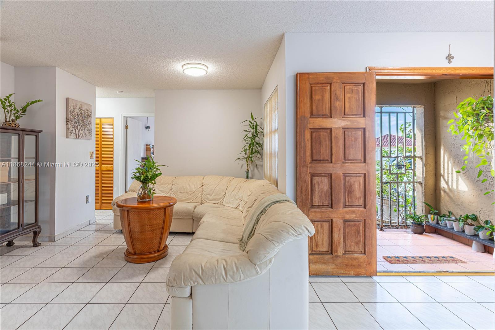 BIRD LAKES SOUTH SEC 2 - Residential