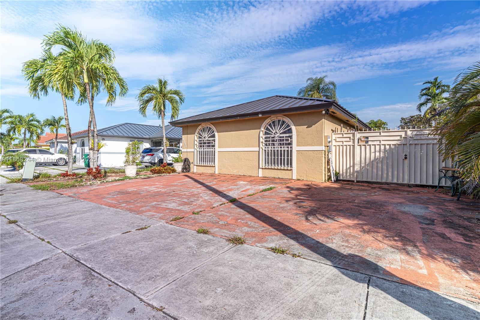 BIRD LAKES SOUTH SEC 2 - Residential