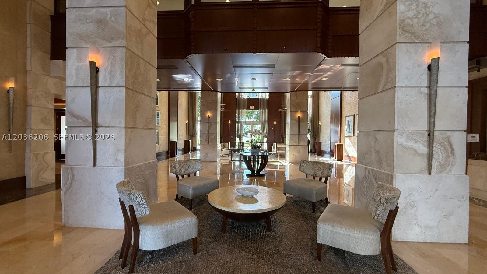 19501 W Country Club Dr 1212