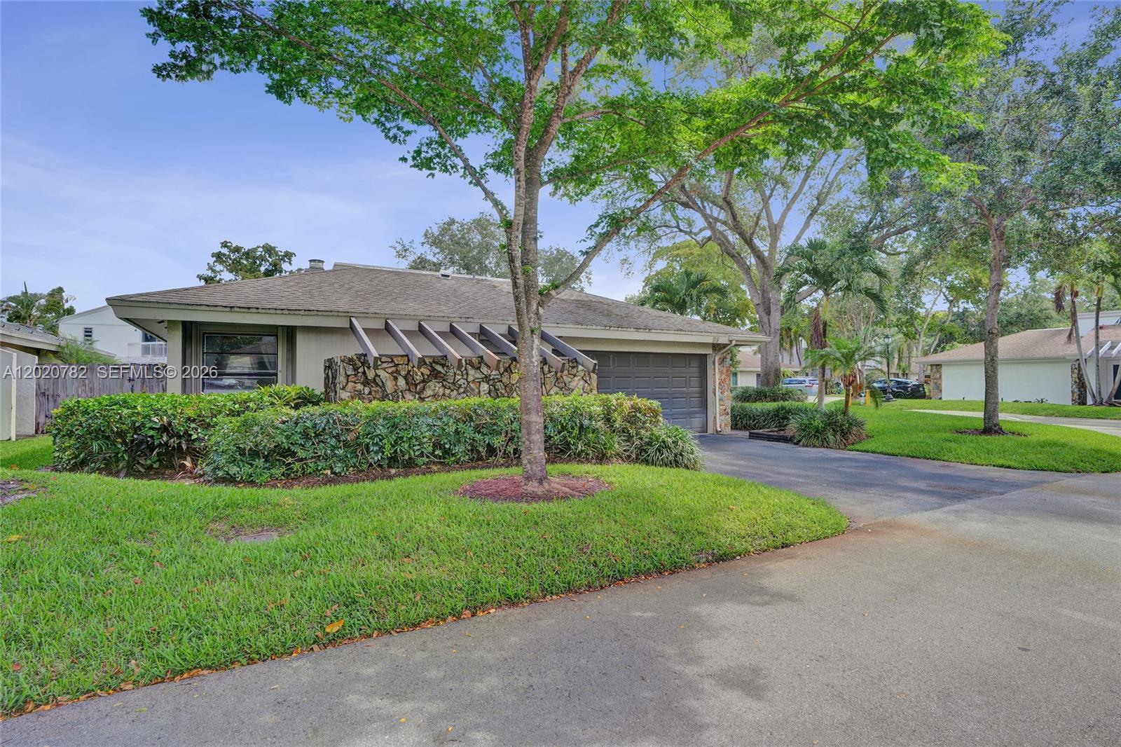 GREENS OF EMERALD HILLS - Residential