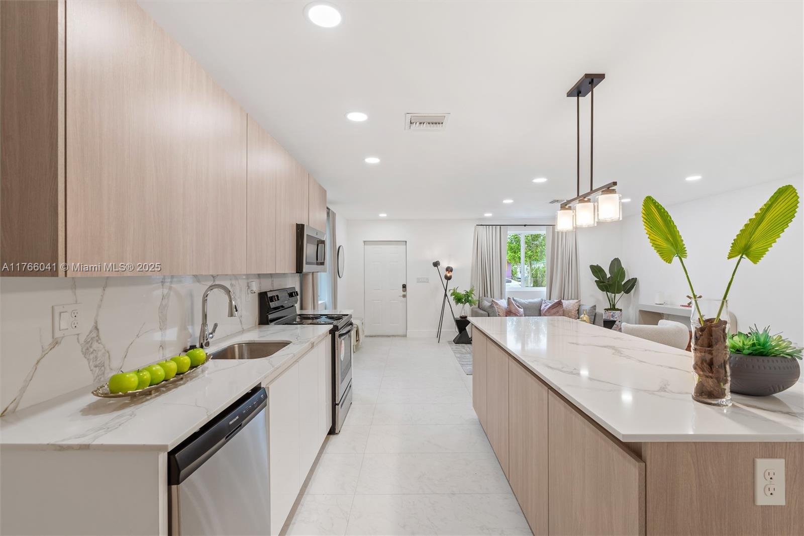 HOME BEAUTIFUL PARK - Residential Income