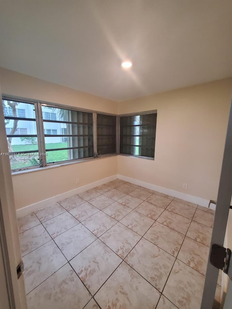 SIXTH HORIZONS CONDO - Residential