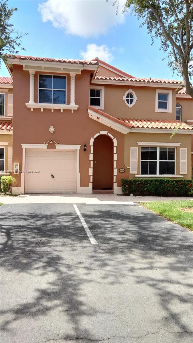 View Miami Lakes, FL 33016 townhome