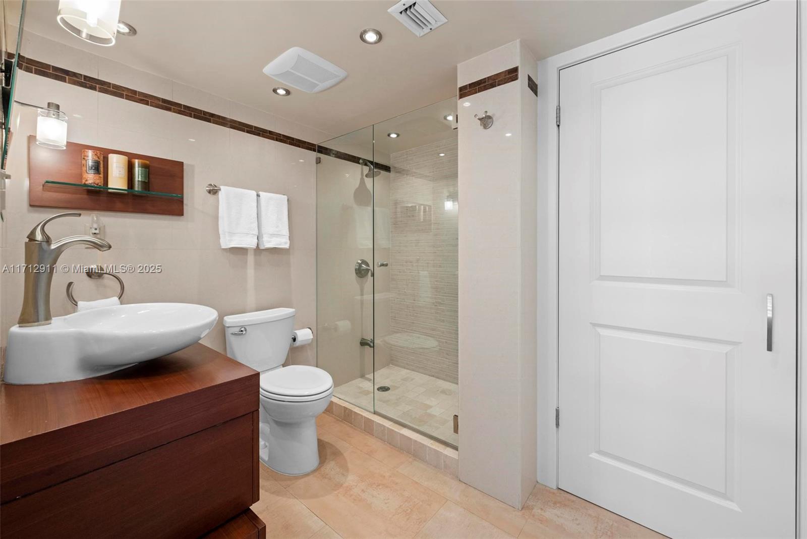 NINE ISLAND AVENUE CONDO - Residential