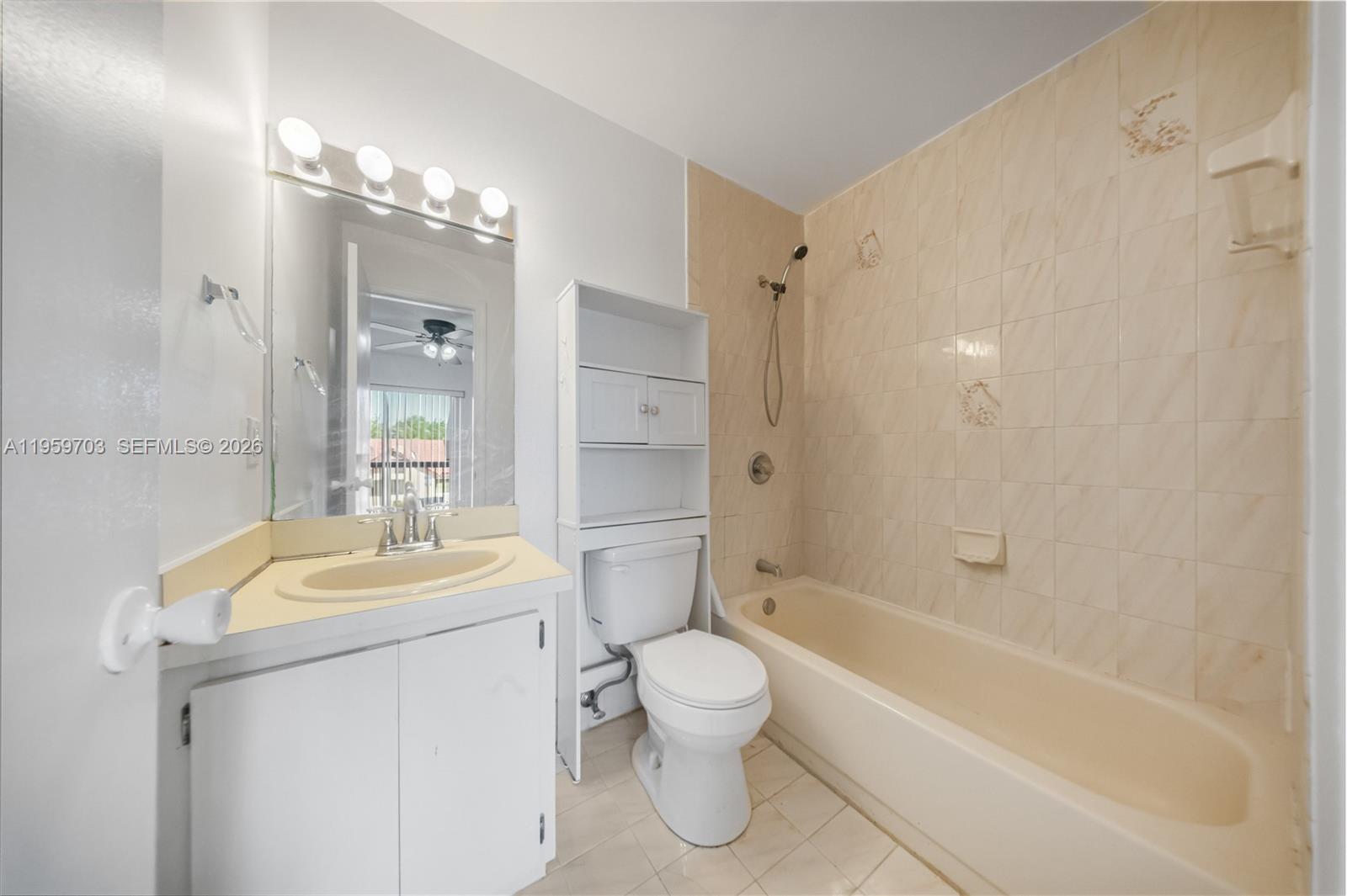 TERRA LAKE VILLAS CONDO - Residential