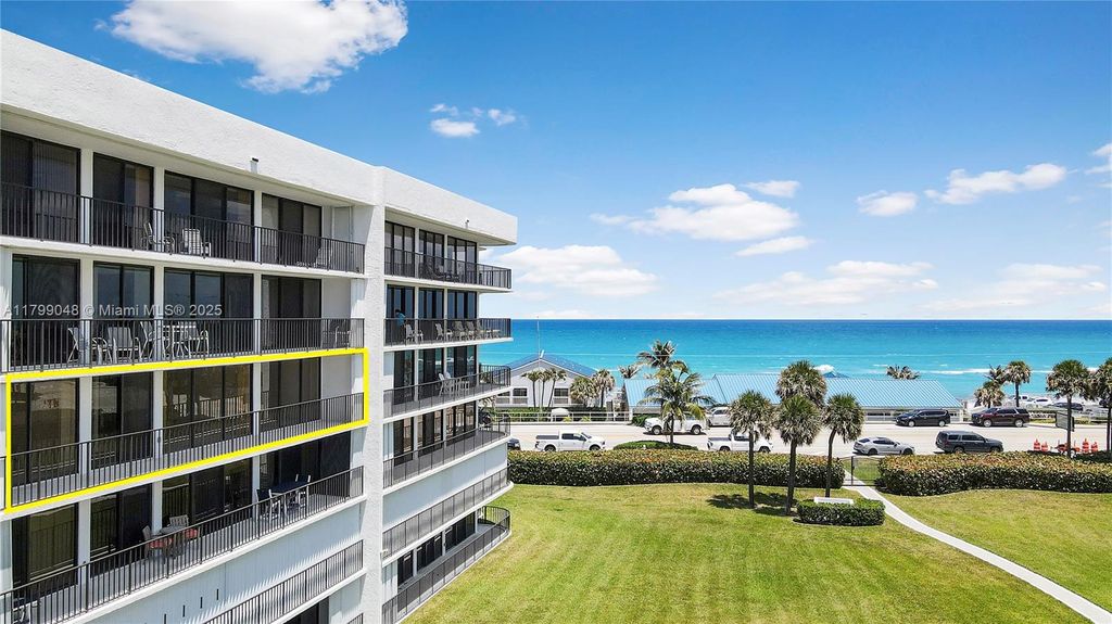 Photo of 1300 S Highway A1a #404, Jupiter, FL 33477 (MLS # A11799048)