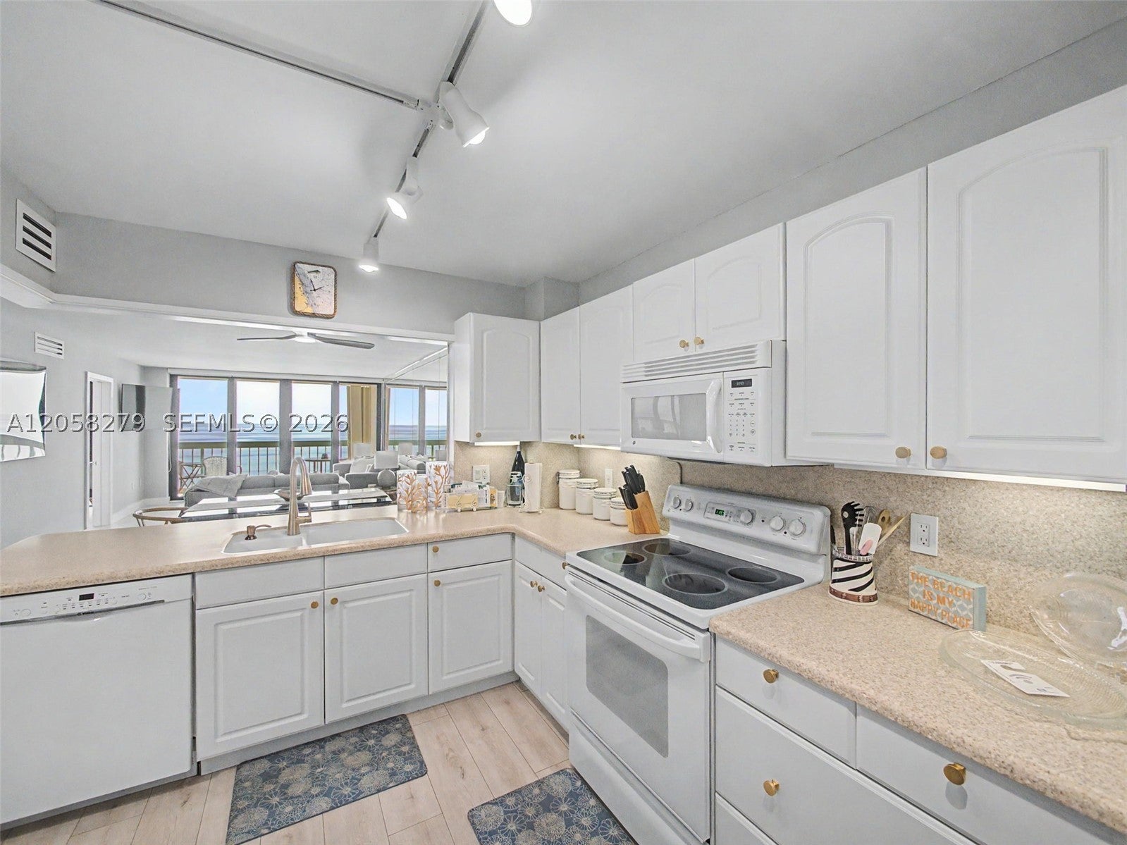 9940 S Ocean Dr 508
