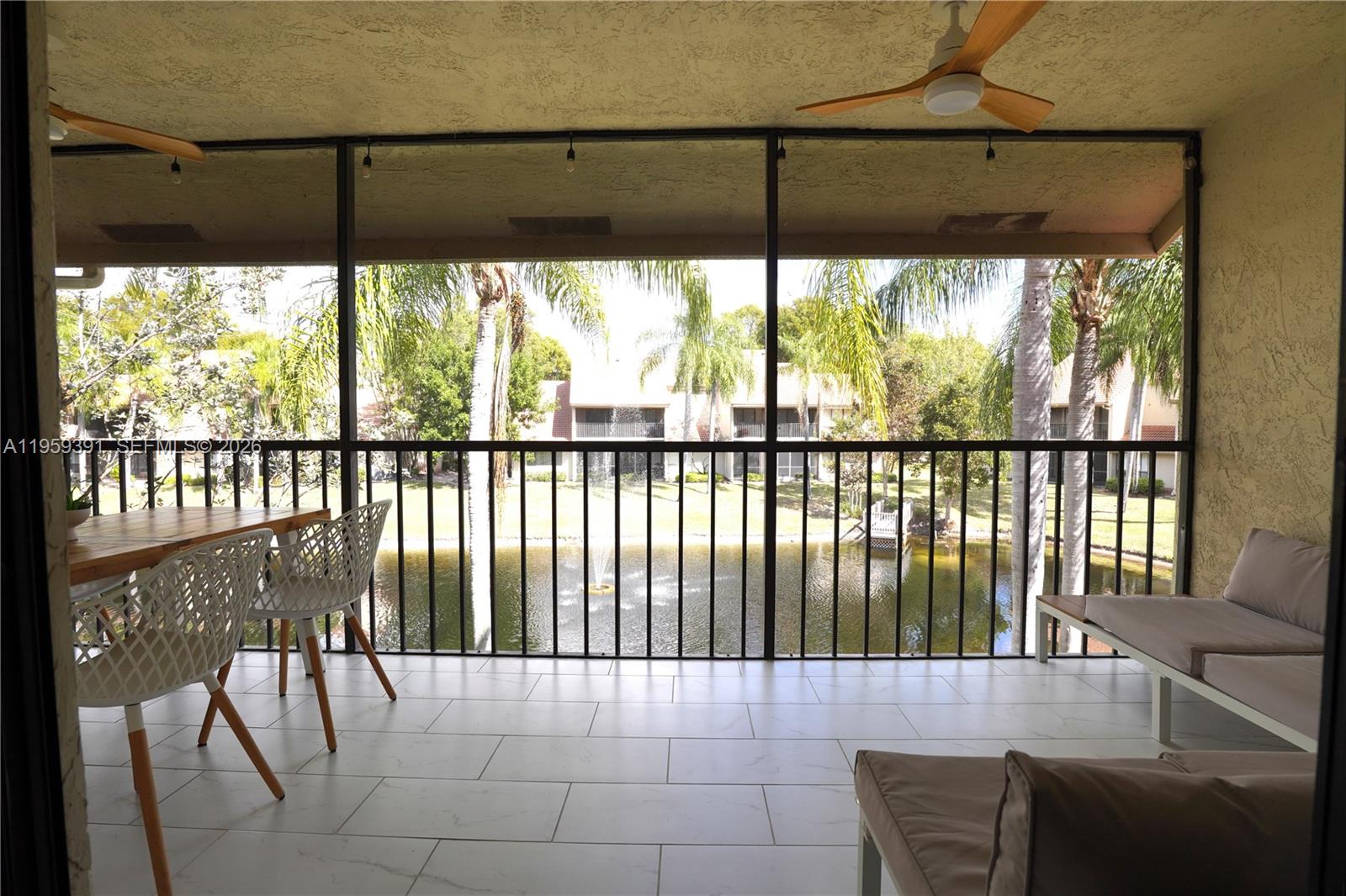 COACH HOUSES OF TOWN PLAC - Residential