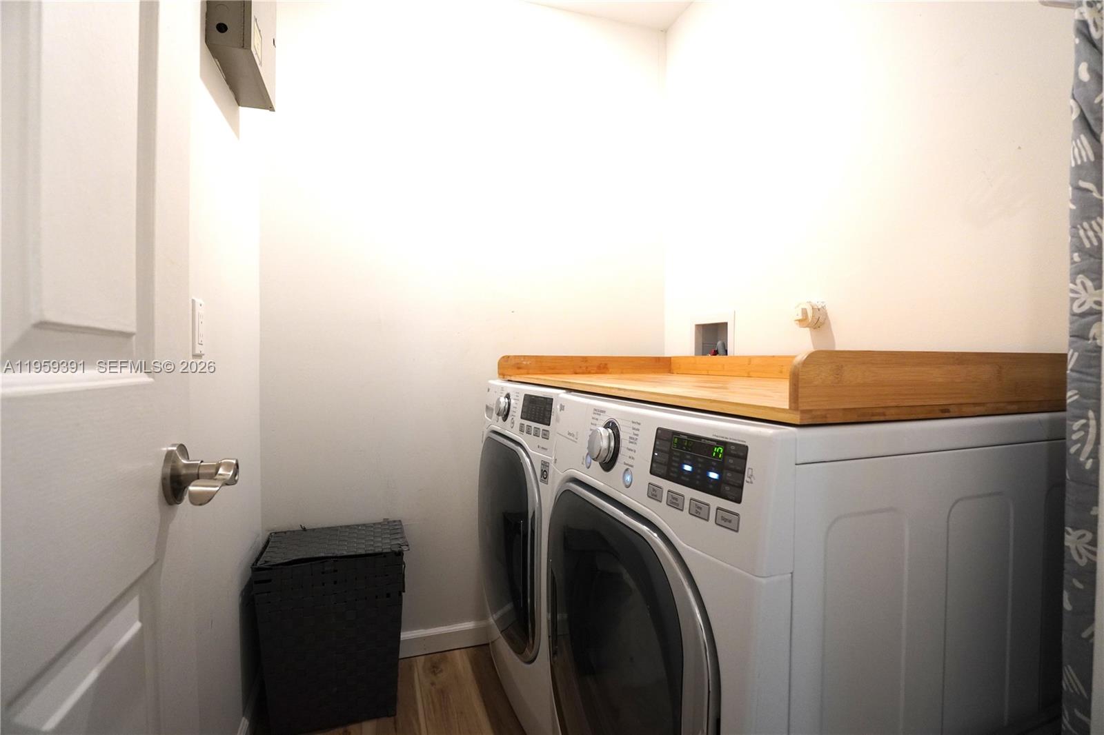 COACH HOUSES OF TOWN PLAC - Residential