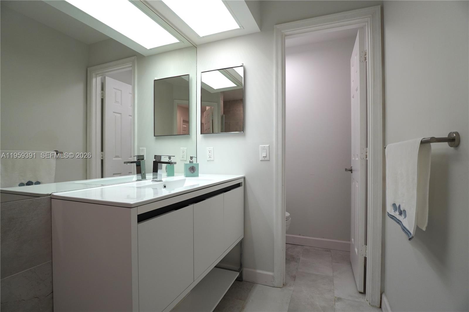 COACH HOUSES OF TOWN PLAC - Residential