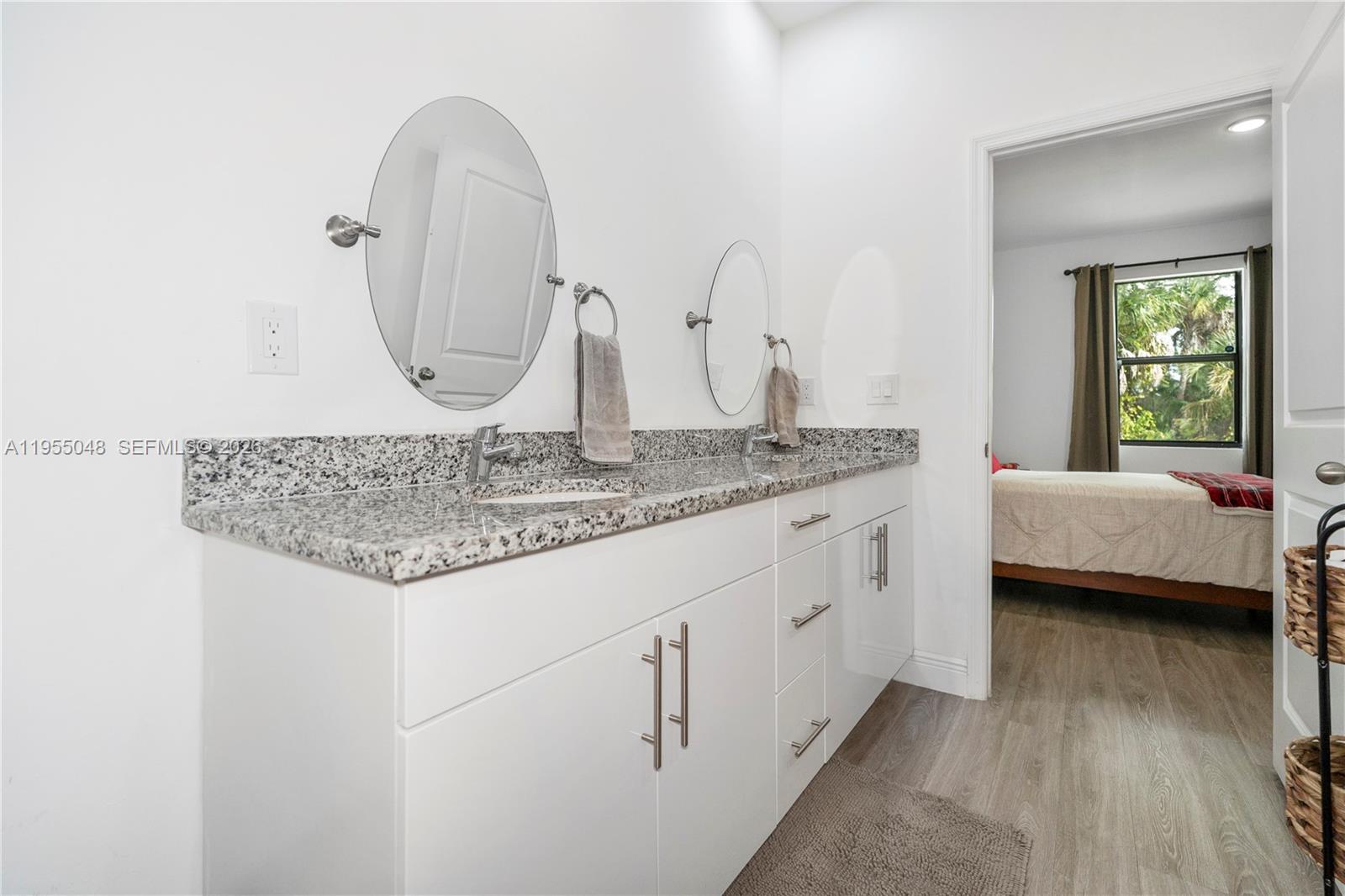 Port Labelle - Residential