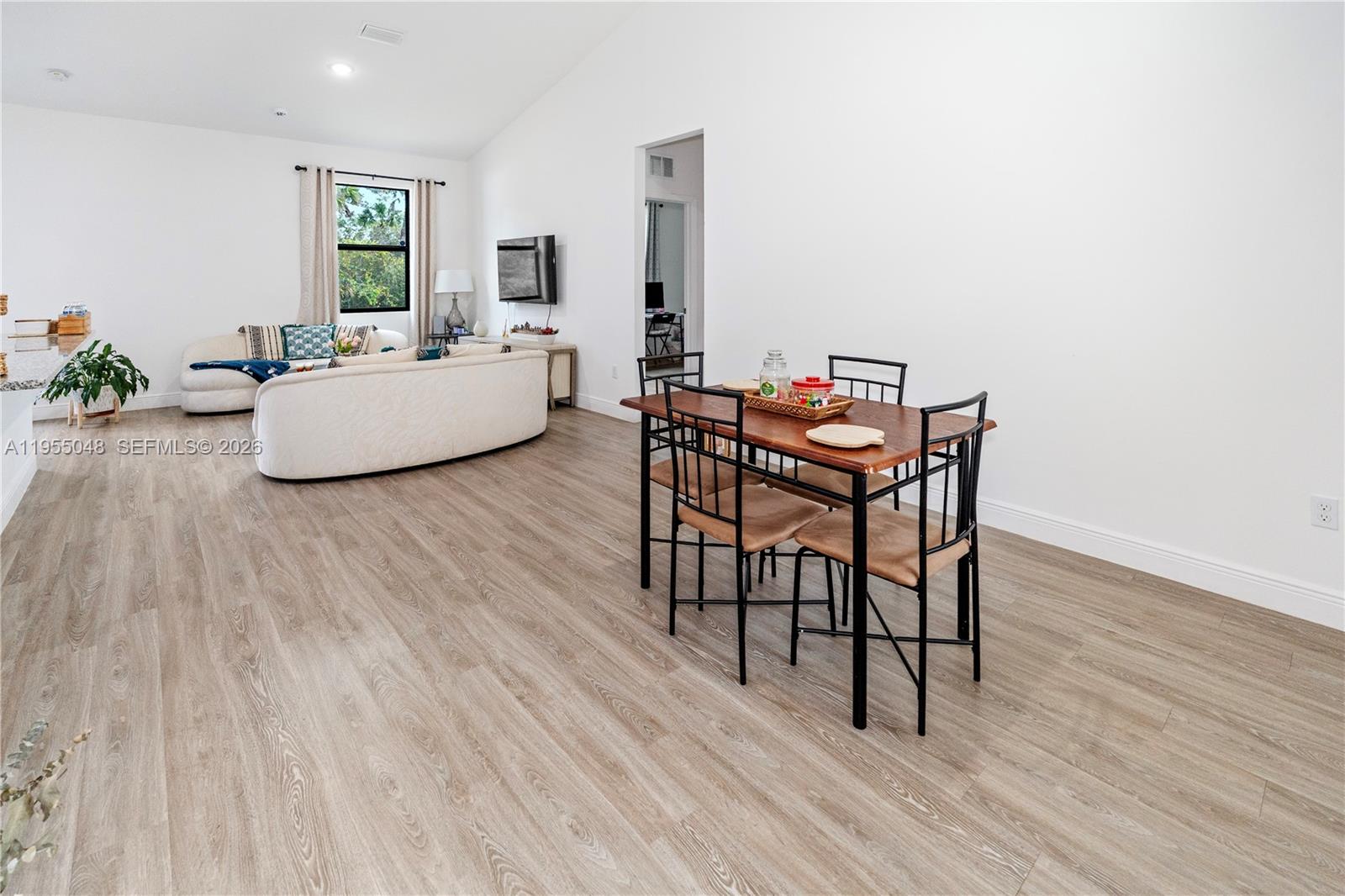 Port Labelle - Residential