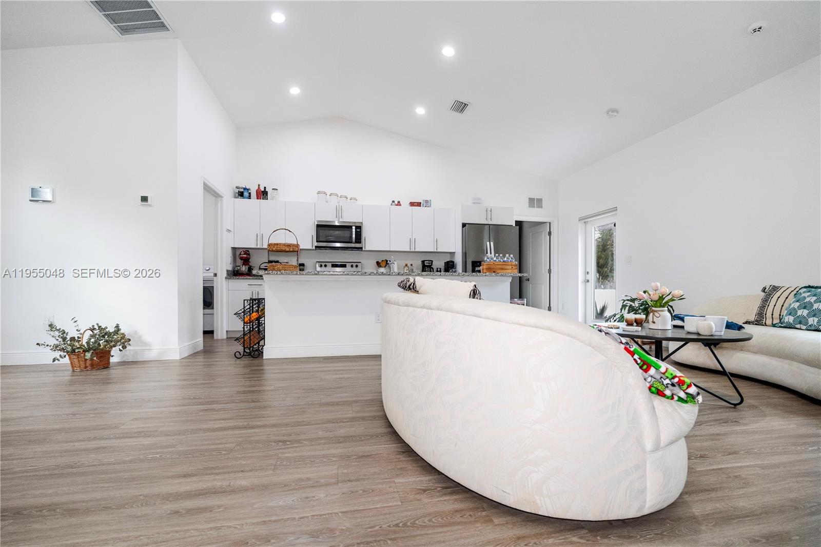 Port Labelle - Residential