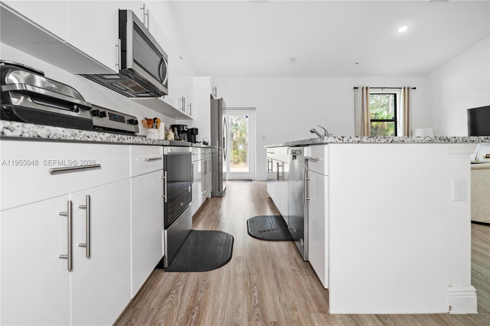 Port Labelle - Residential