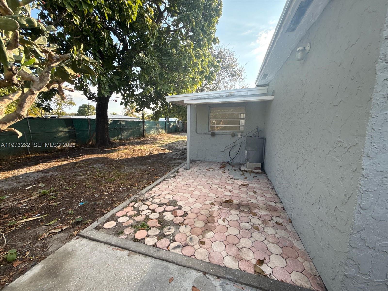 RANDALL PARK - Residential