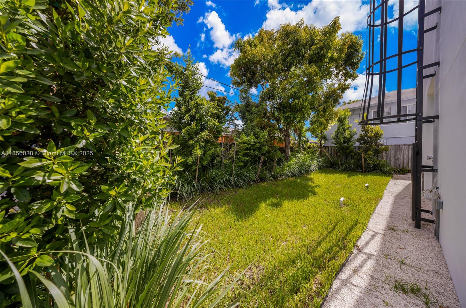 SUPERIOR PARK - Residential Income