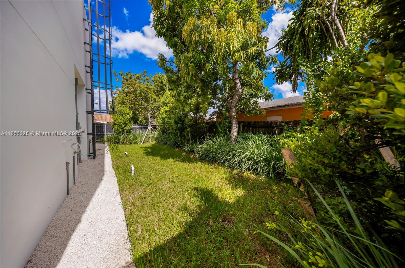 SUPERIOR PARK - Residential Income