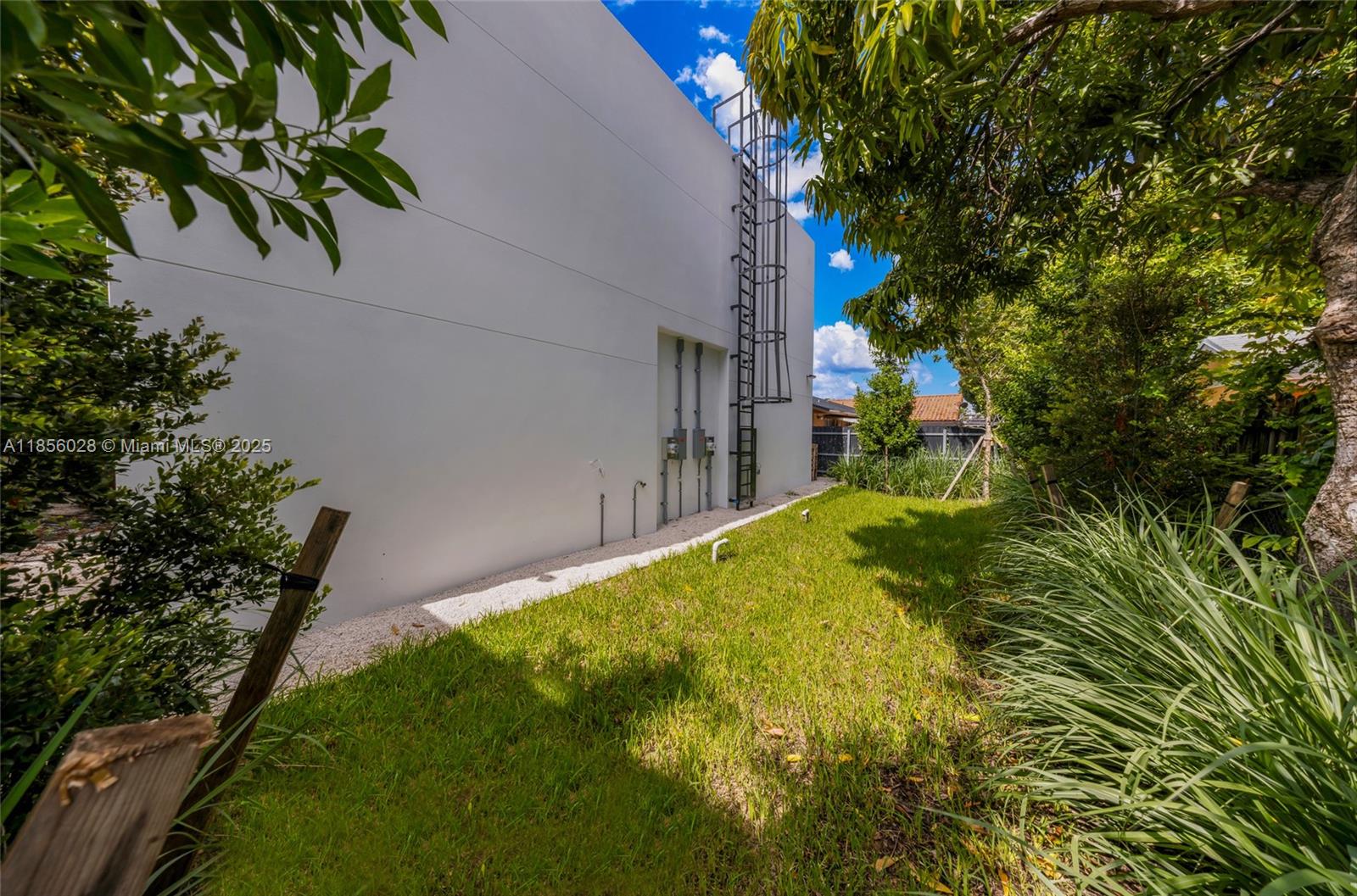 SUPERIOR PARK - Residential Income