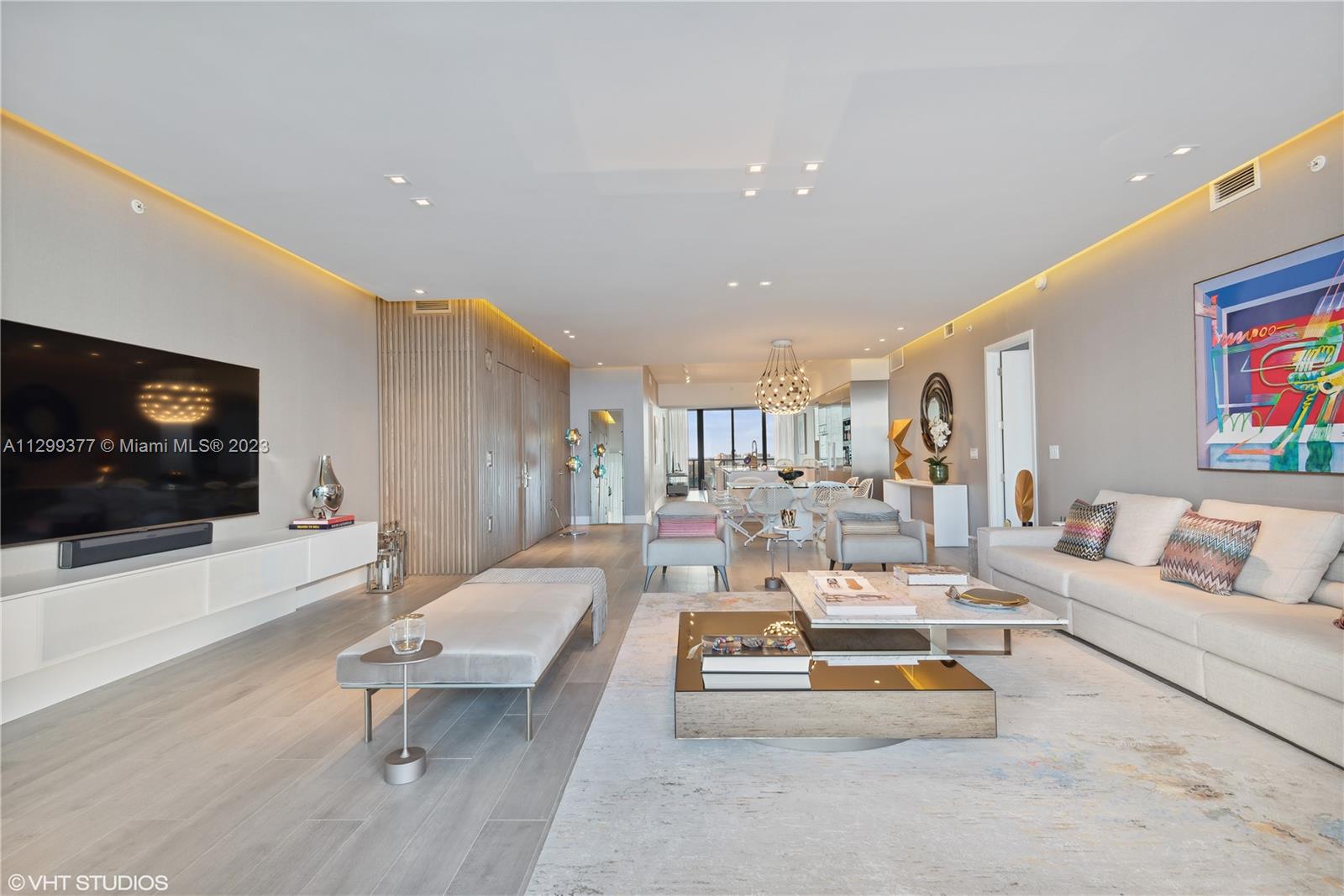 PRIVE CONDO - Residential Lease