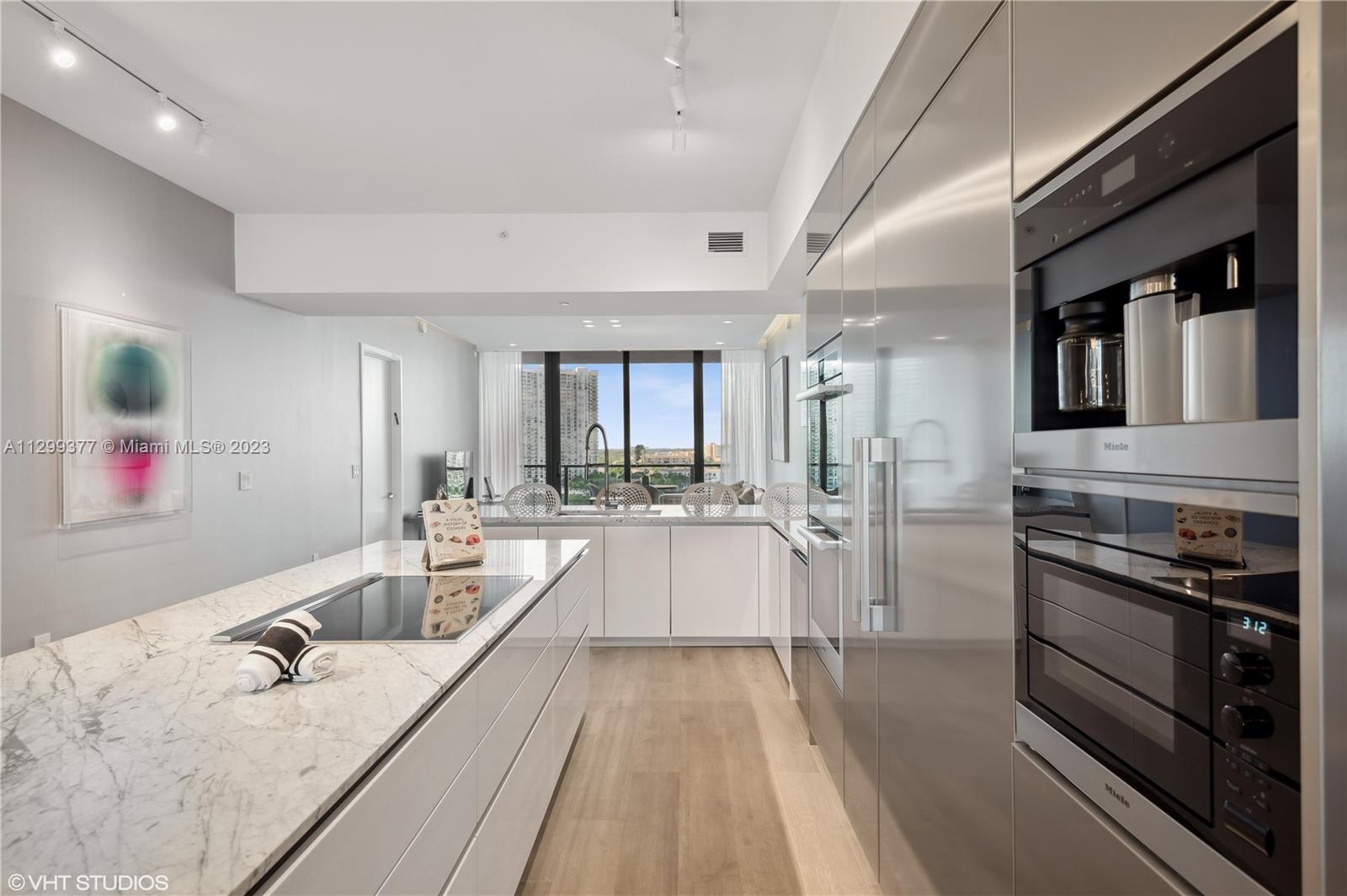 PRIVE CONDO - Residential Lease