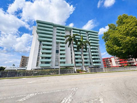 1825 W 44th Pl 501 Hialeah FL 33012
