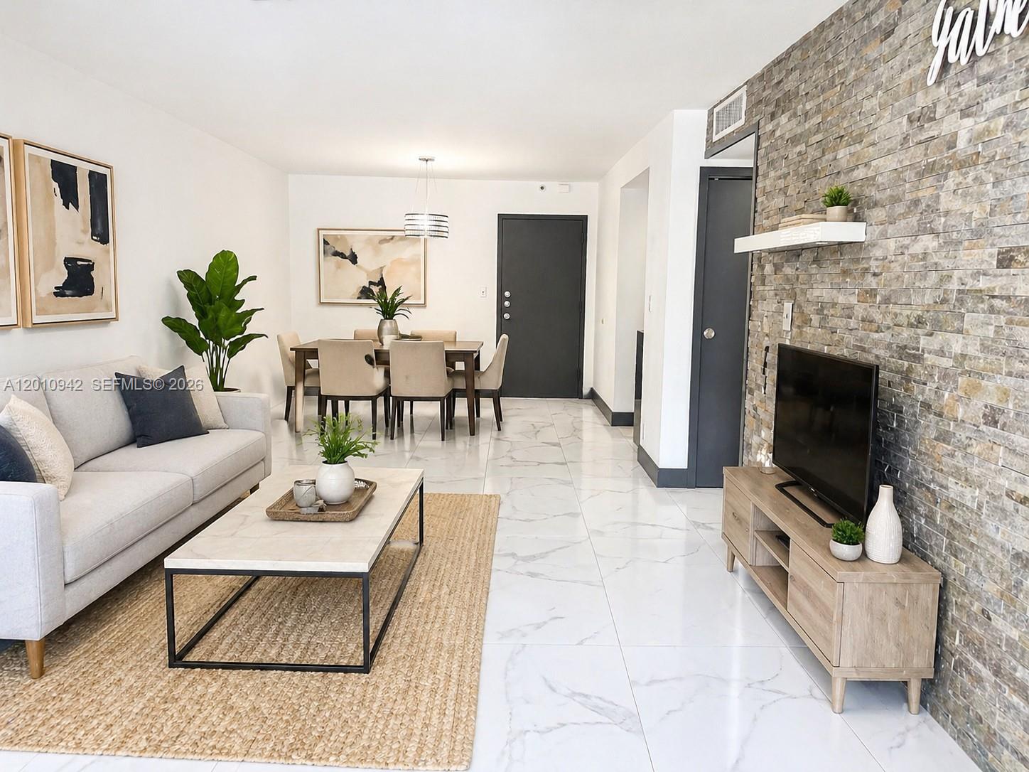 1825 W 44th Pl 501